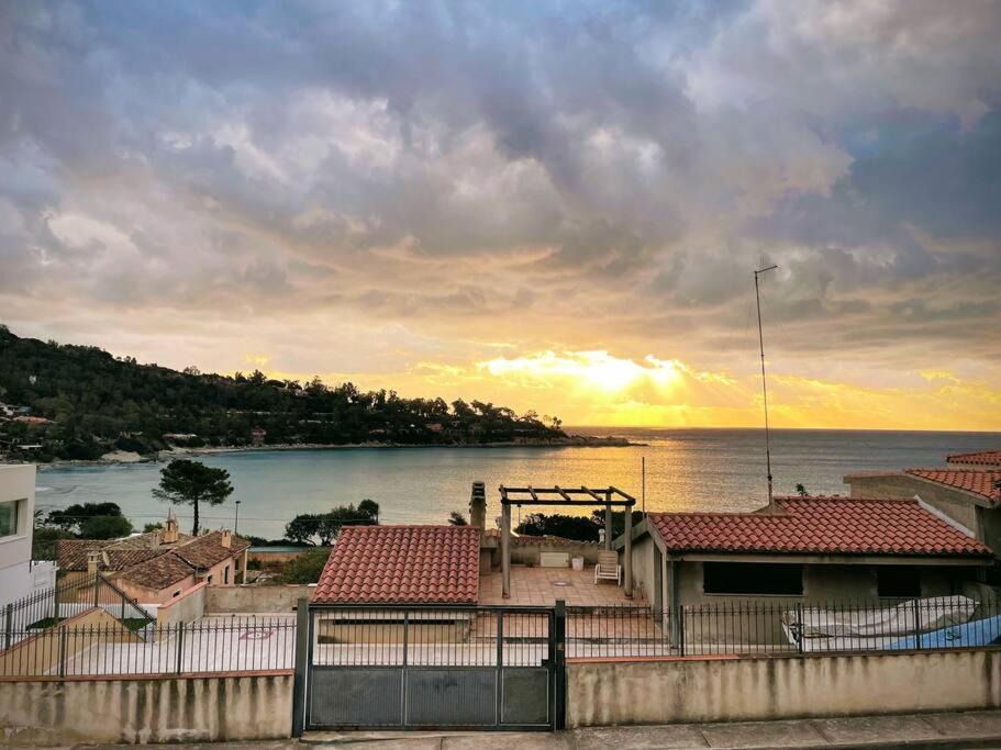 Amazing View - Exclusive Apartment Portu Frailis Àrbatax Eksteriør billede
